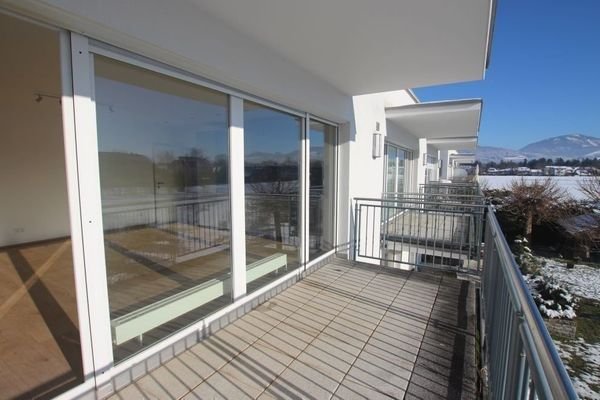 10 Balkon WR Blick SZ.jpg