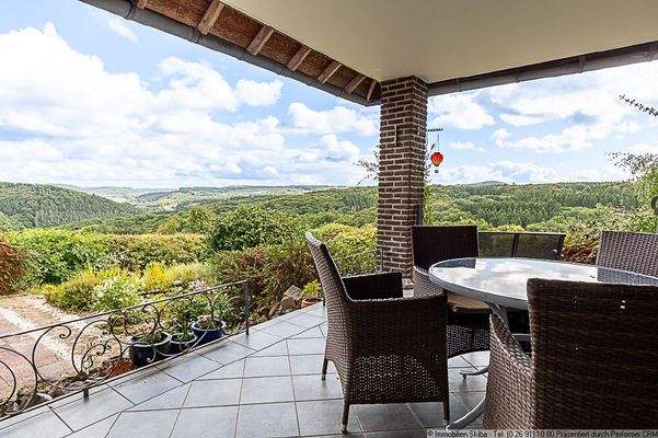 Sonnenterrasse mit Ausblick