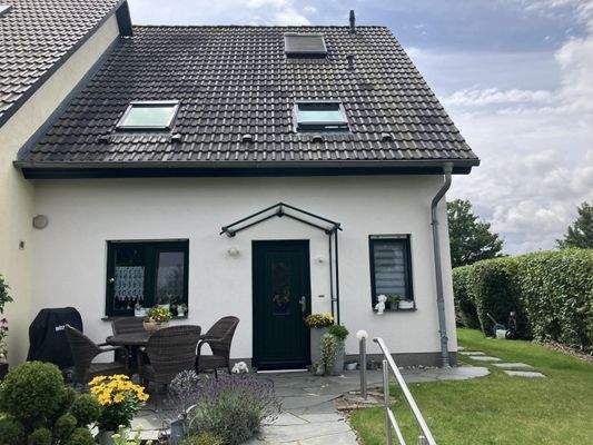 Eingangsbereich mit Terrasse