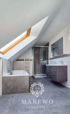 Badezimmer, Bild 2, Obergeschoss