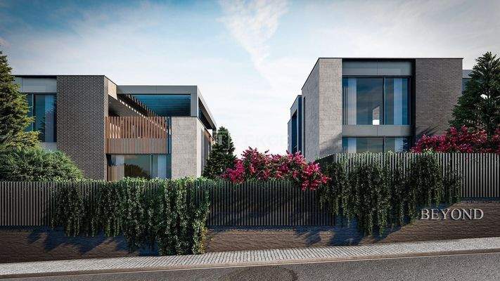 Villas in a Complex with Spacious Private Garden in Ankara, İncek