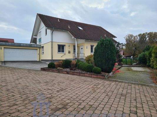 Foto 1_Vorderansicht.jpg