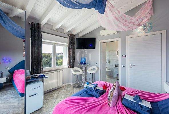 Zimmer 1 im zweiten Stock