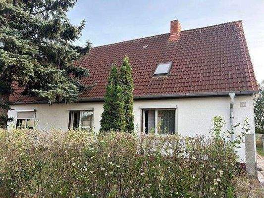 Straßenansicht / Vorderansicht