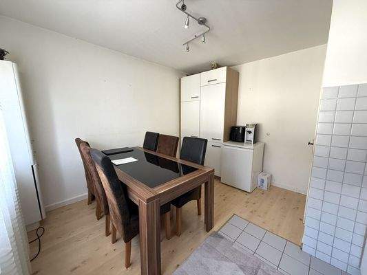 Weiterer Blick Küche 