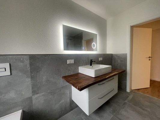 Modernes Badezimmer 