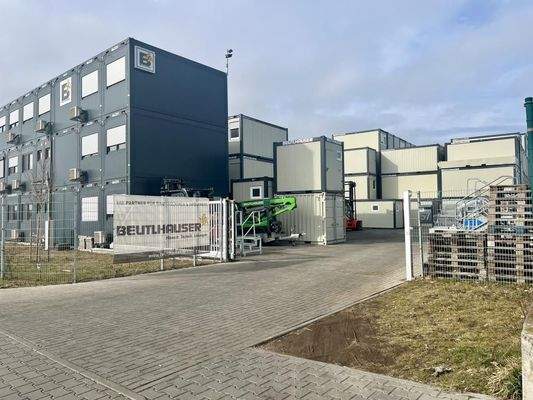 Zufahrt zum Grundstücksmieter