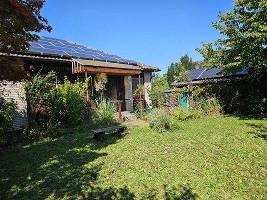 Vorgarten und Eingang