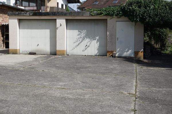 Doppelgarage freistehend