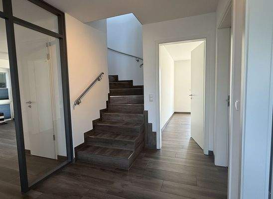 Treppe zum Obergeschoss