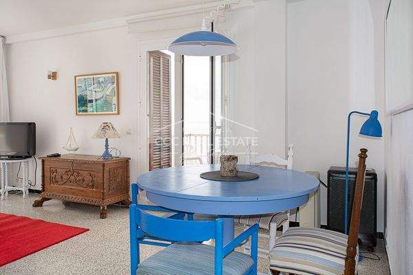 Essbereich mit Ausgang zum zweiten Balkon