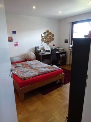 Schlafzimmer 1