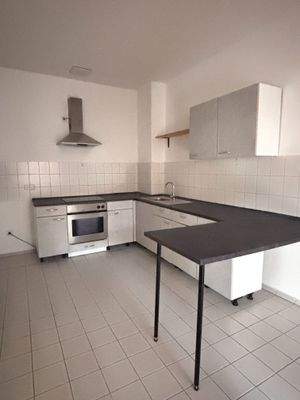 Küche mit Einbauküche