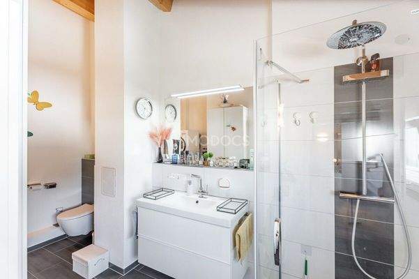 Badezimmer (Einliegerwohnung)