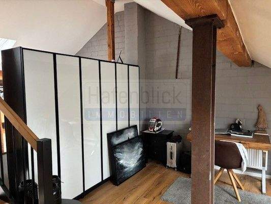 Arbeitszimmer.DG mit schönen Sichtbalken