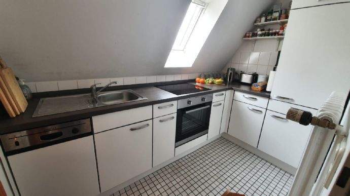 Küche, kann bei Bedarf übernommen werden