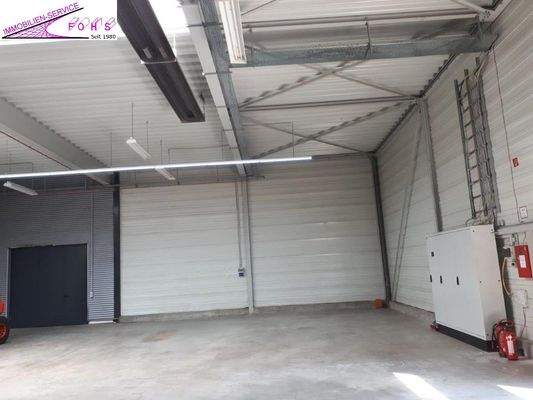 Hochdorf Halle innen Foto 1