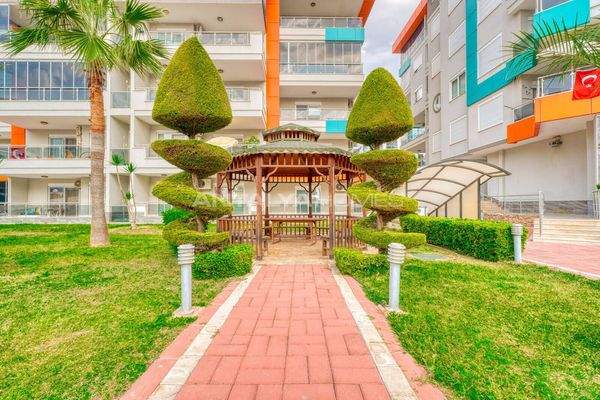 Elegant Furnished Property 200 M from the Sea in Alanya Kestel