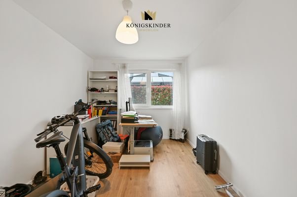 Büro EG
