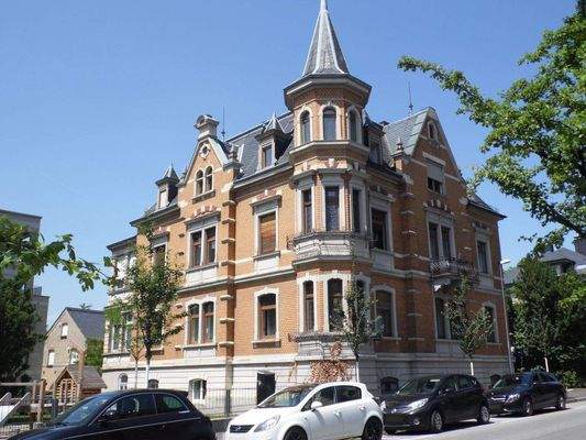 Denkmalgeschützte Stadtvilla in RV,.JPG