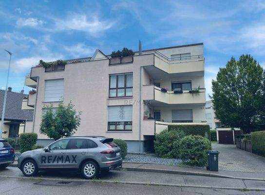 Einfahrt zum hinteren Haus