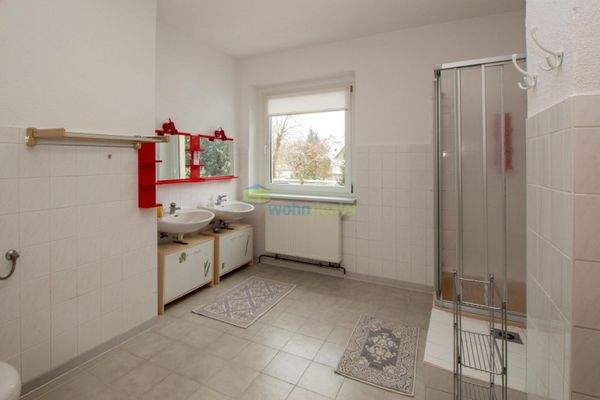 Pension / Einliegerwohnung - Tageslichtbad mit Dusche