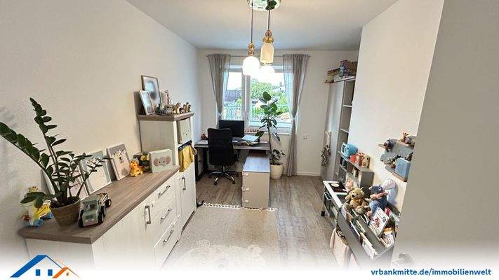 Kinderzimmer / Büro