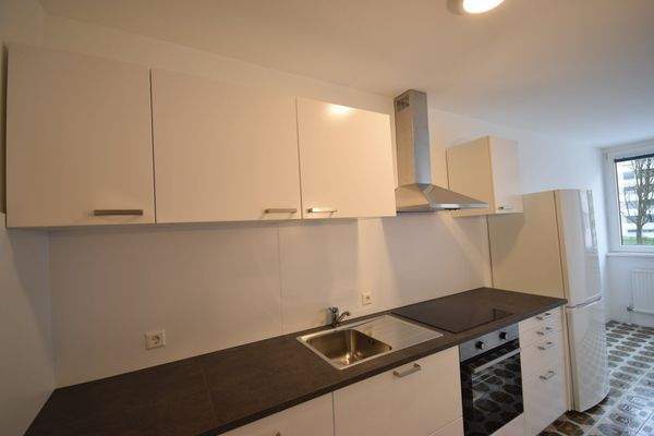 Kochbereich - Renovierte 3 Zimmer Wohnung mit Loggia Miete Schallmoos Salzburg