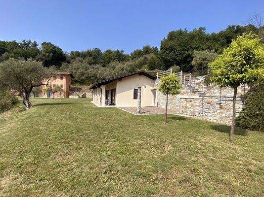 6988pi_06_Villa_Rustiko_Anwesen_Immobilienkauf_Gar