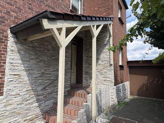 Überdachter Hauseingang