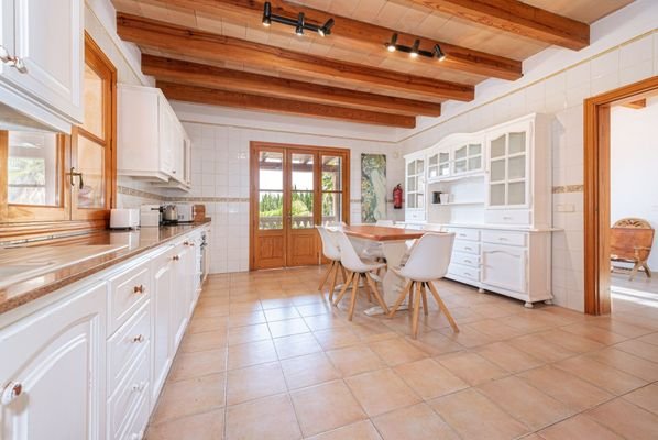 Kitchen (2)