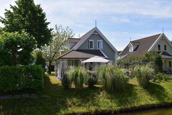 Exklusives-Ferienhaus-am-Grevelinger-Meer-Summio-Park-Aquadelta-Bruinisse003