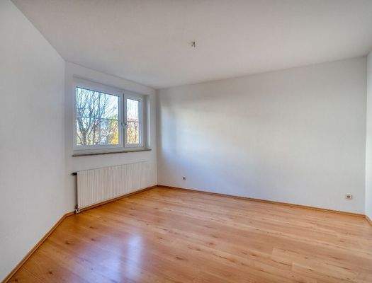 HP6--4-Zimmer-Wohnung-Salzburg-Riedenburg-Schlaf leer