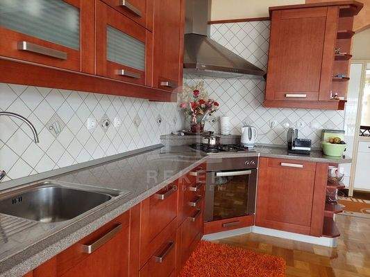 Wundervolle und moderne Küche