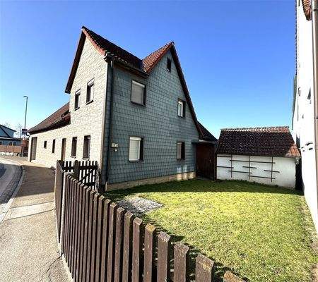 Haus und Garten auf der Ostseite