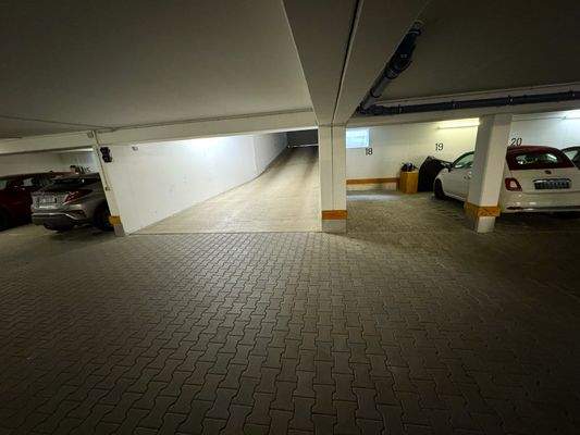 Auffahrt Tiefgarage