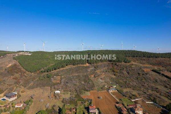 Stunning Homes in İstanbul with Private Pool and Garden