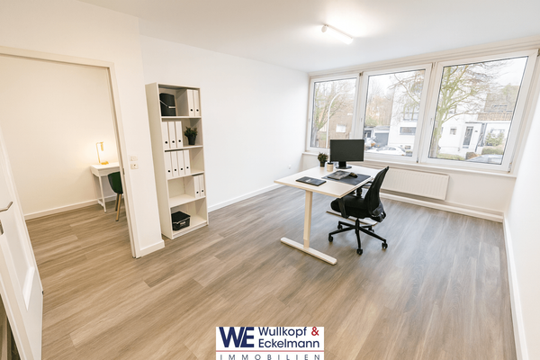 Büro (KI-generiert)