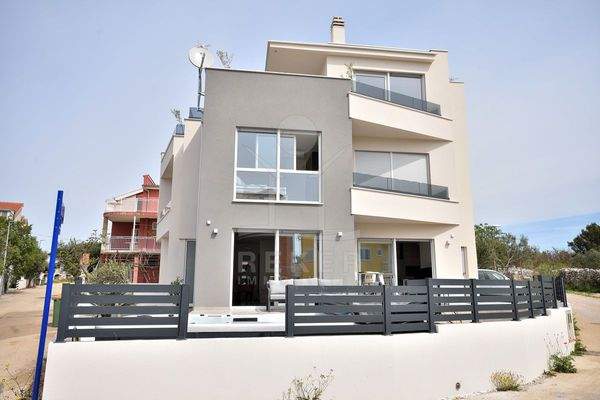 Moderne Maisonette in bester Lage in Vodice