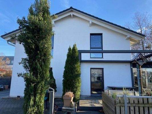 Hausansicht  kleine Terrasse