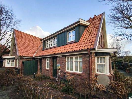 Außenansicht Eingang Osten