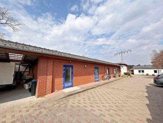 Vermietete Gewerbe- und Wohnräume