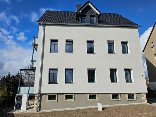 Haus Vorderansicht.jpg