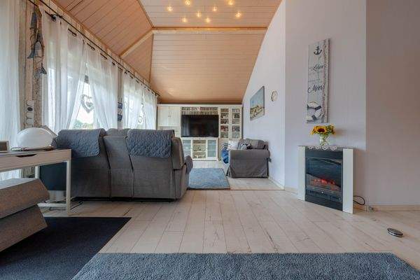 Wohn- und Essbereich