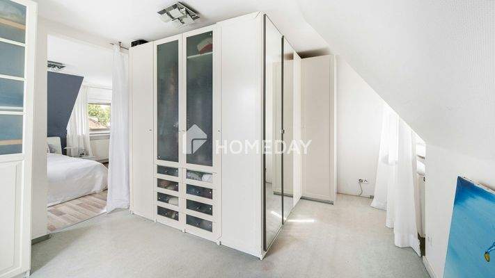 1. OG Ankleidezimmer 1 1