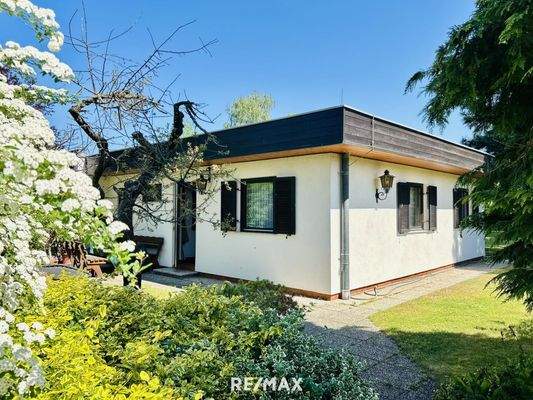 4 Haus Straßenseite