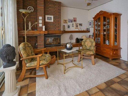 ...mit angrenzendem Lesezimmer