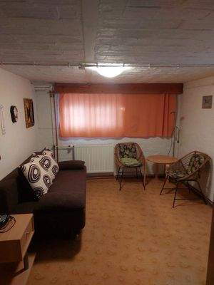 Wohnraum im Keller.jpg