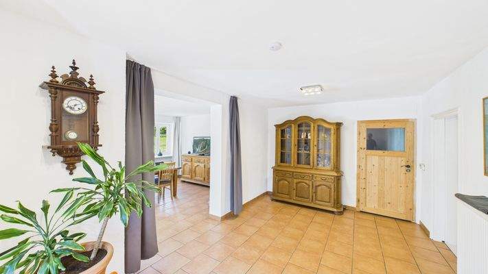 2. Wohneinheit Erdgeschoss - Haupteingang/Flur