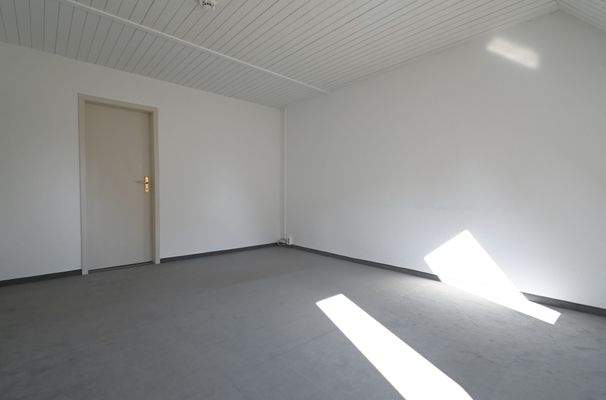 großes Kinderzimmer DG